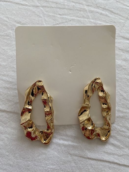 Brincos dourados ovais Shein