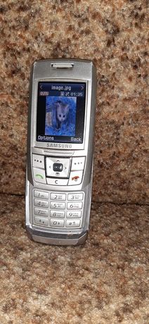 Телефон,слайдер Samsung E250.