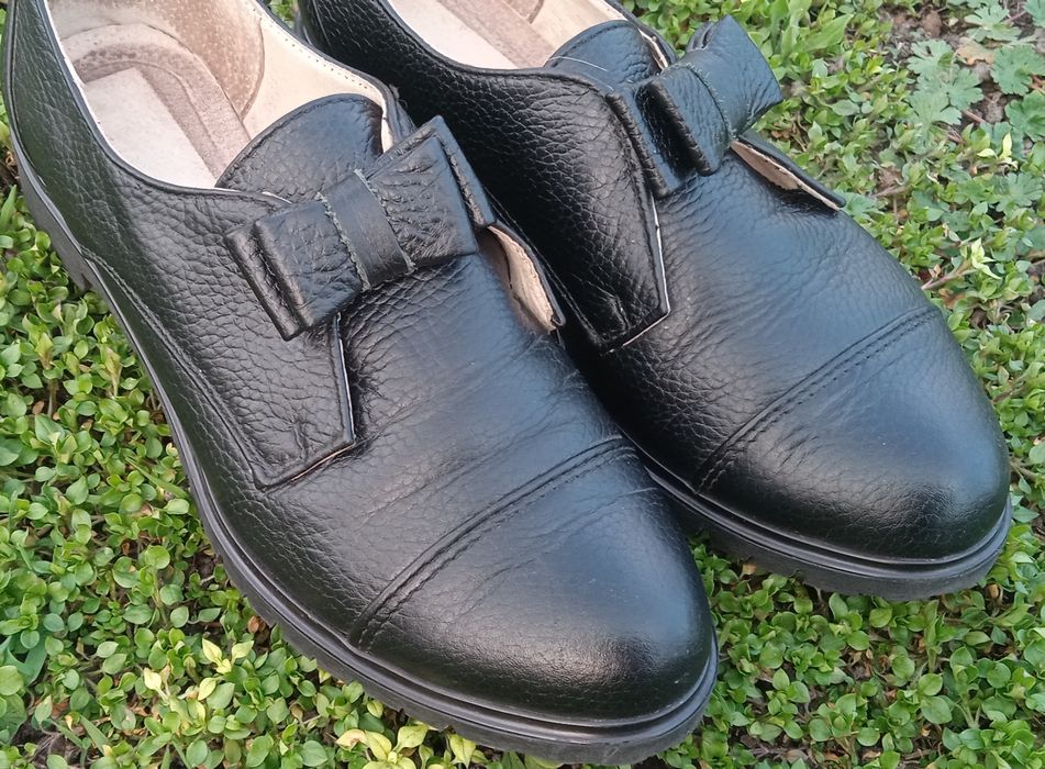 Шкіряні демі туфлі р.37; Кожаные деми туфли