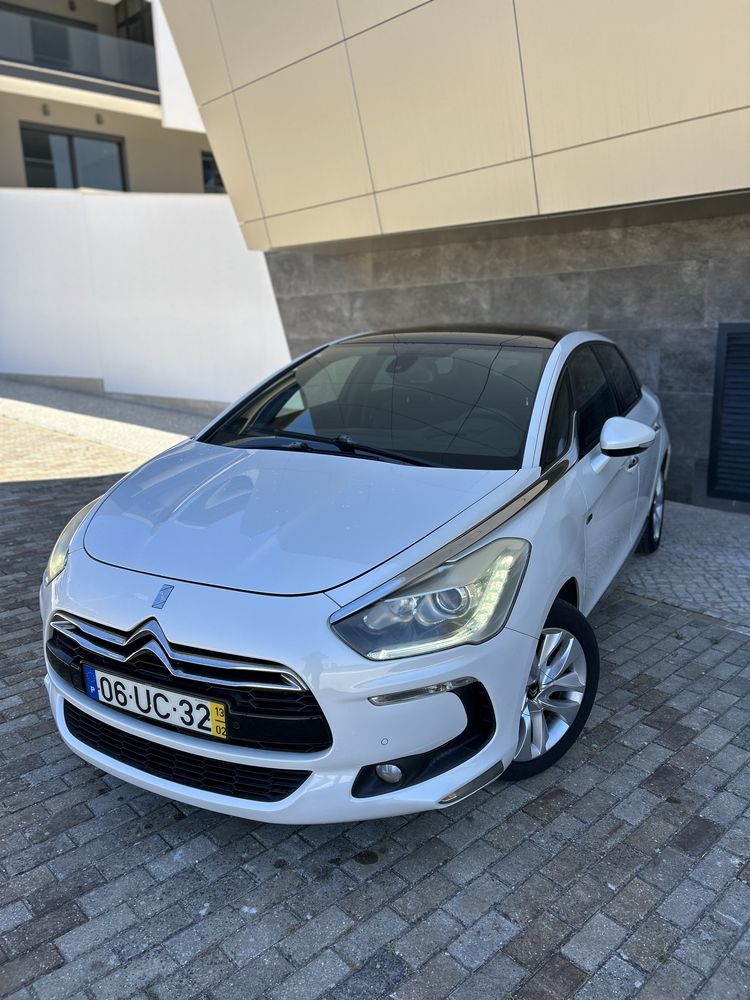 Citroën DS5 2.0 HDI Hybrid4 Allrad 13