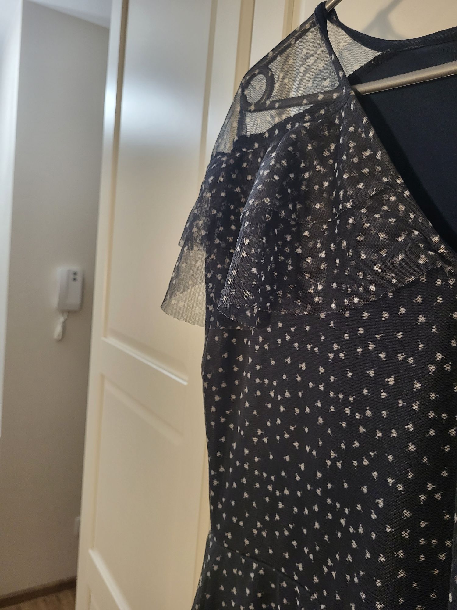 Szyfonowa sukienka Reserved 40 L