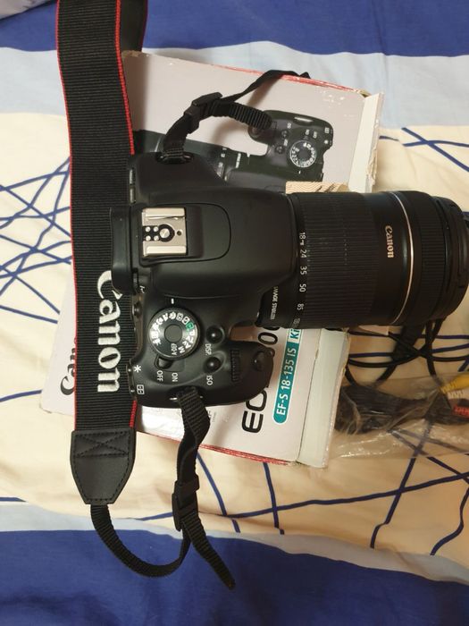 Canon 600D EF-S 18-135 mm