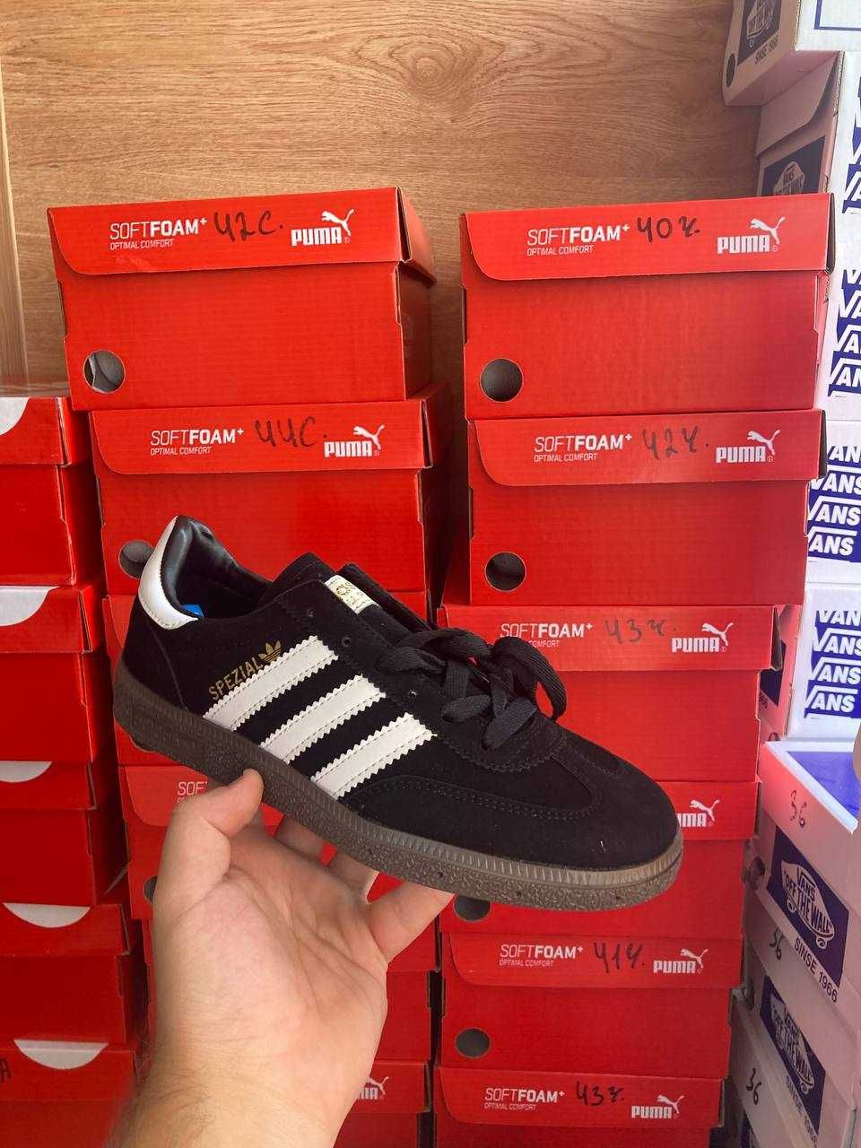 Краща ціна! В наявності всі 36-44 Adidas special handball black