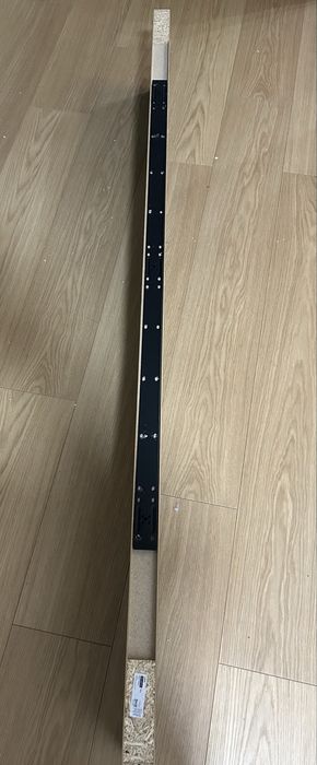 Półka ścienna Ikea Lack zestaw 4 szt. (190 x 26 cm)