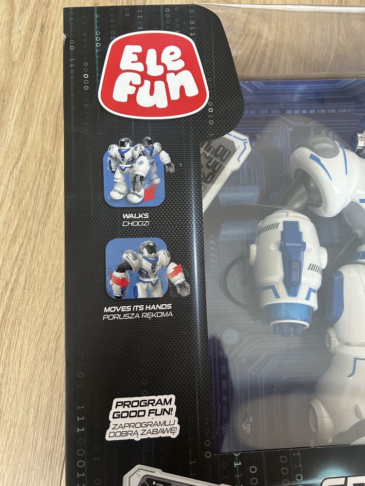 Robot interaktywny Elefun