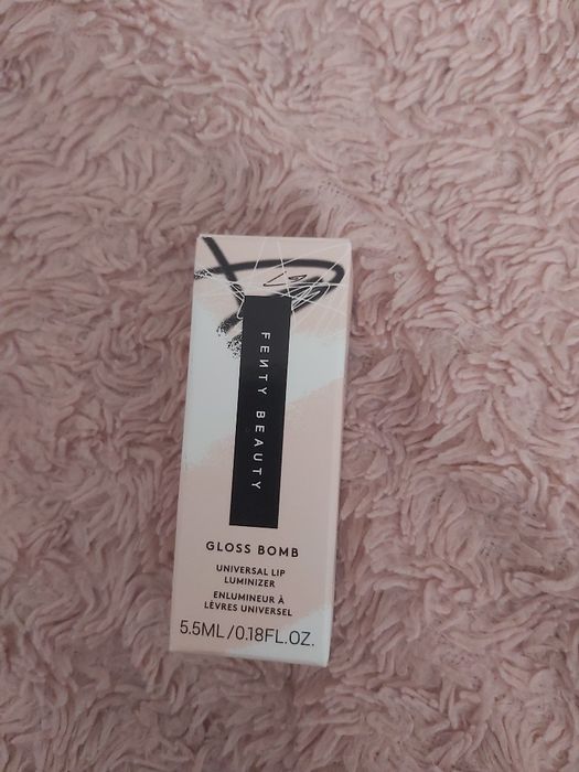 Błyszczyk fenty beauty 02 fussy