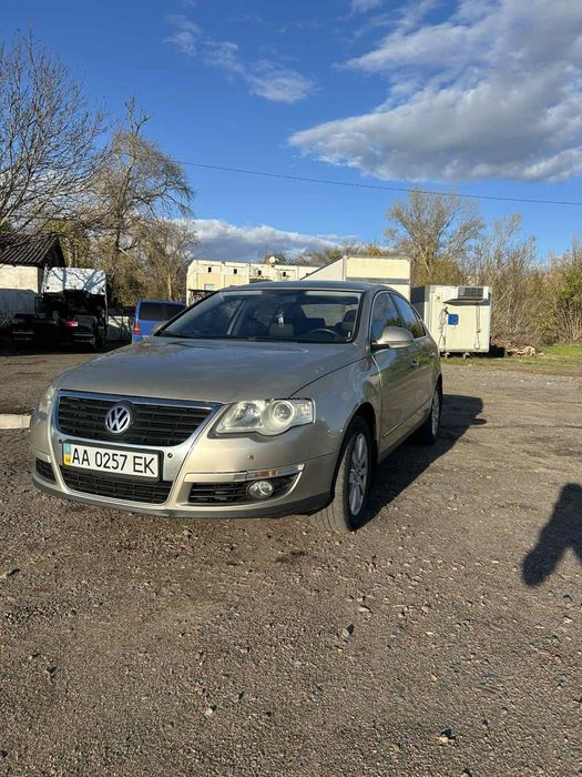 Volkswagen Passat  б6  на Автоматі