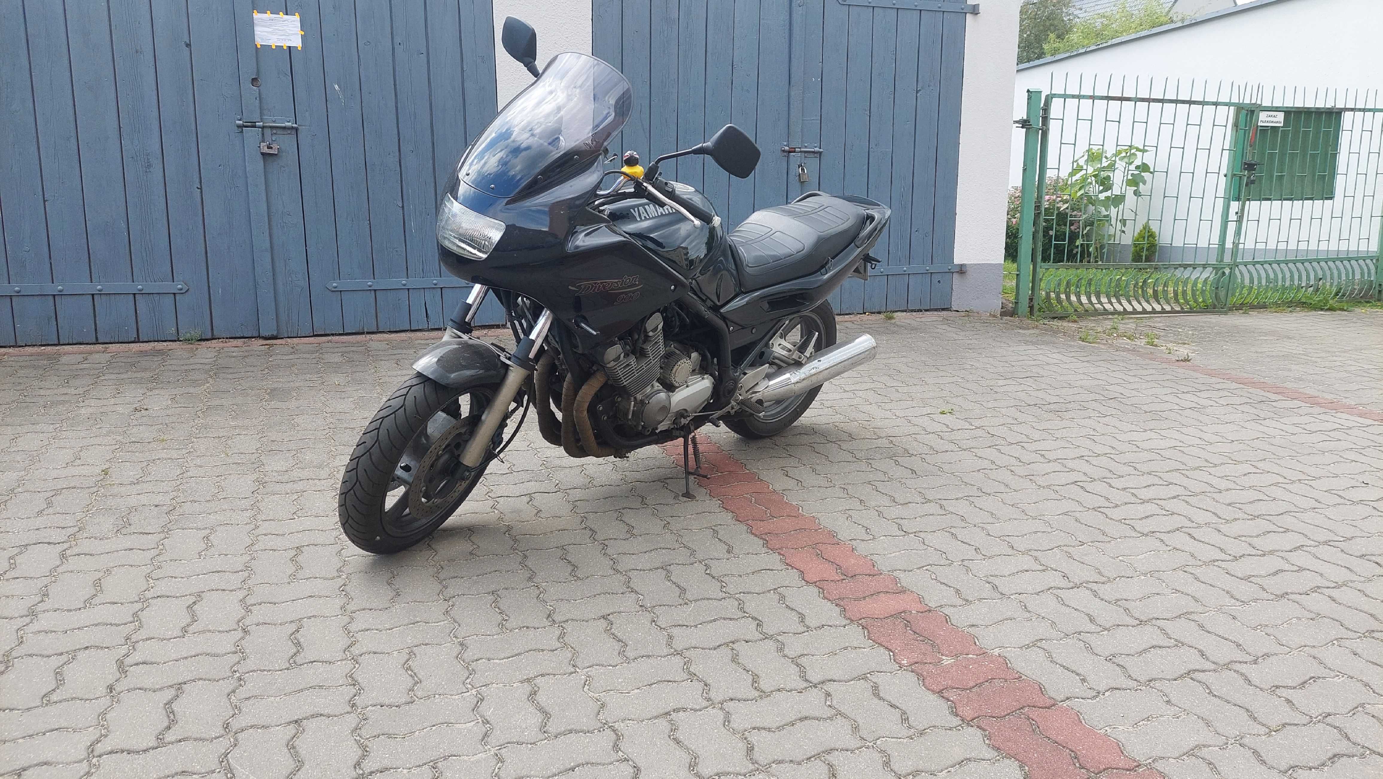 Motocykl Yamaha XJ 900