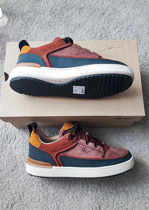 Sapatilhas nobuck Clarks NOVAS