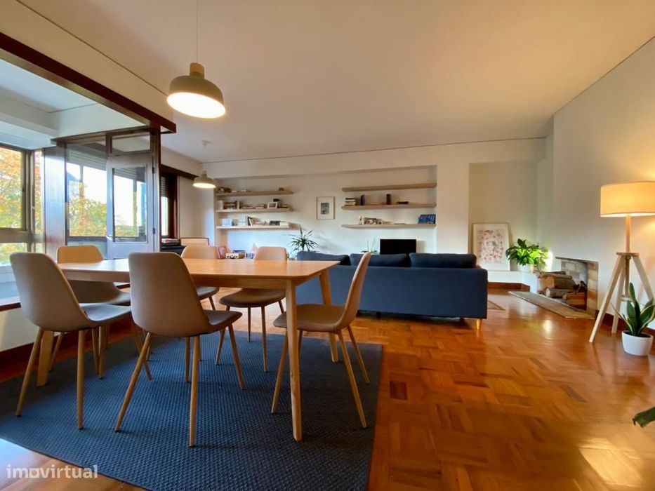 Apartamento T4 c/ 3 frentes, Foz