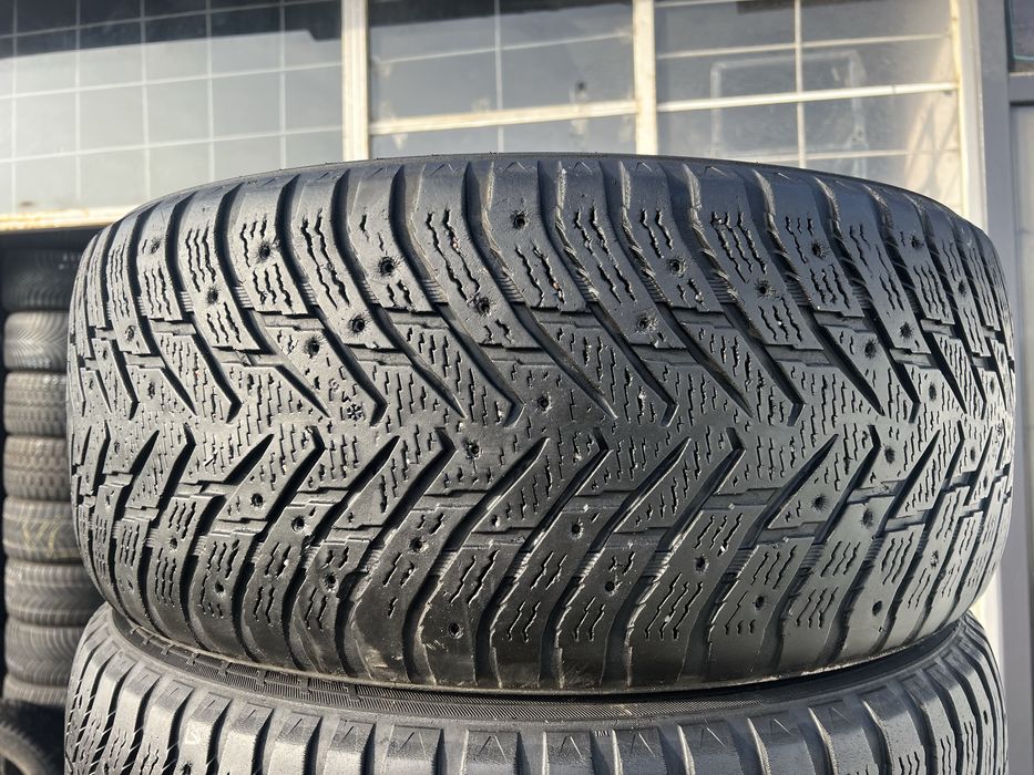 Шини 255/55/18 Nokian; комплект; зимові; резина склад R18