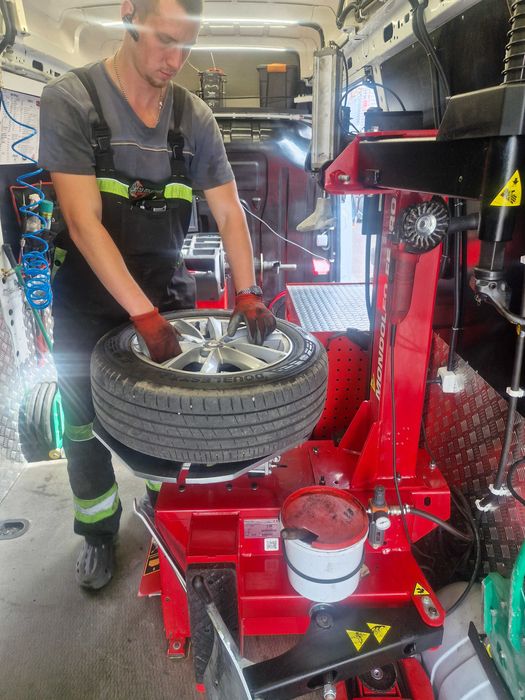 Мобильный шиномонтаж! Выездной Шиномонтаж 24/7 ! Помощь в дороге!