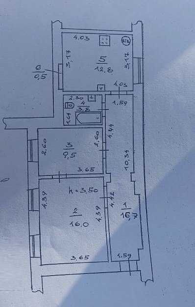 Продам 2 ком квартиру в Центре