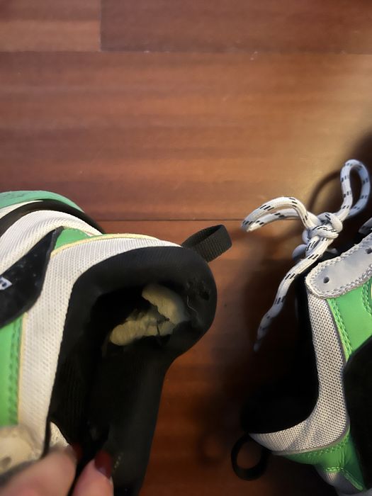 Ténis 42 triple S Balenciaga