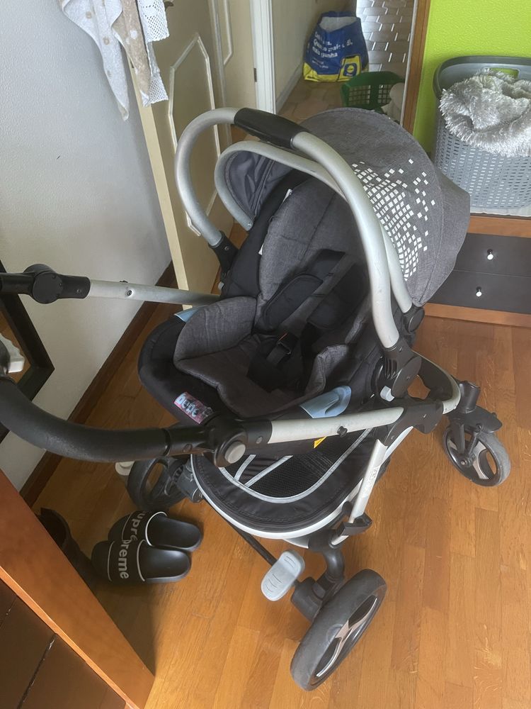 Cartinho de bebé da Bebé Fix