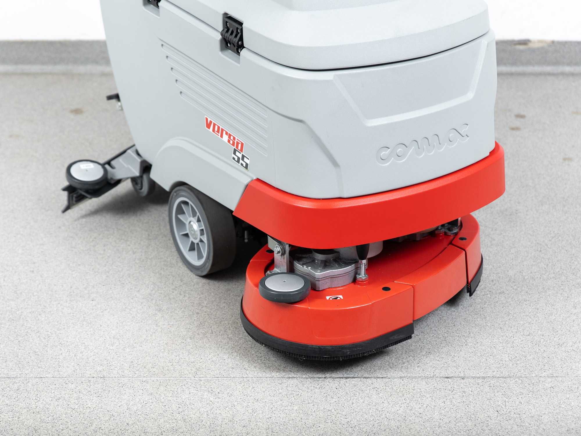 Szorowarka Comac Versa 55 BT NOWE BATERIE 2018r 72h 1960m²/h 13000nett