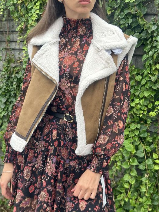 Знижка Скорочений жилет Zara з хутром Оригінал