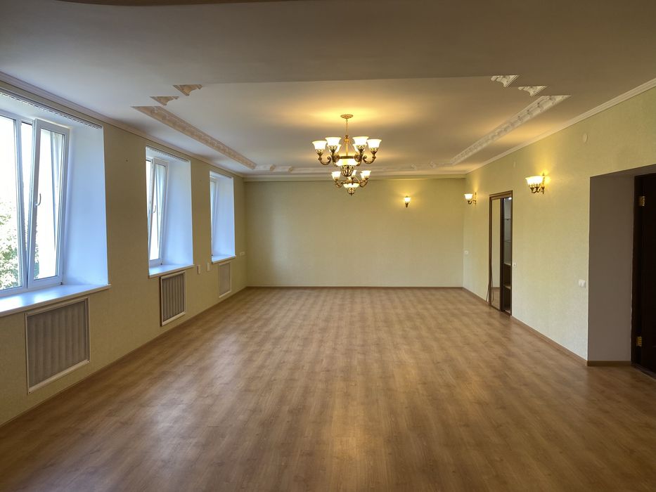 Здам приміщення під будь , яку справу !