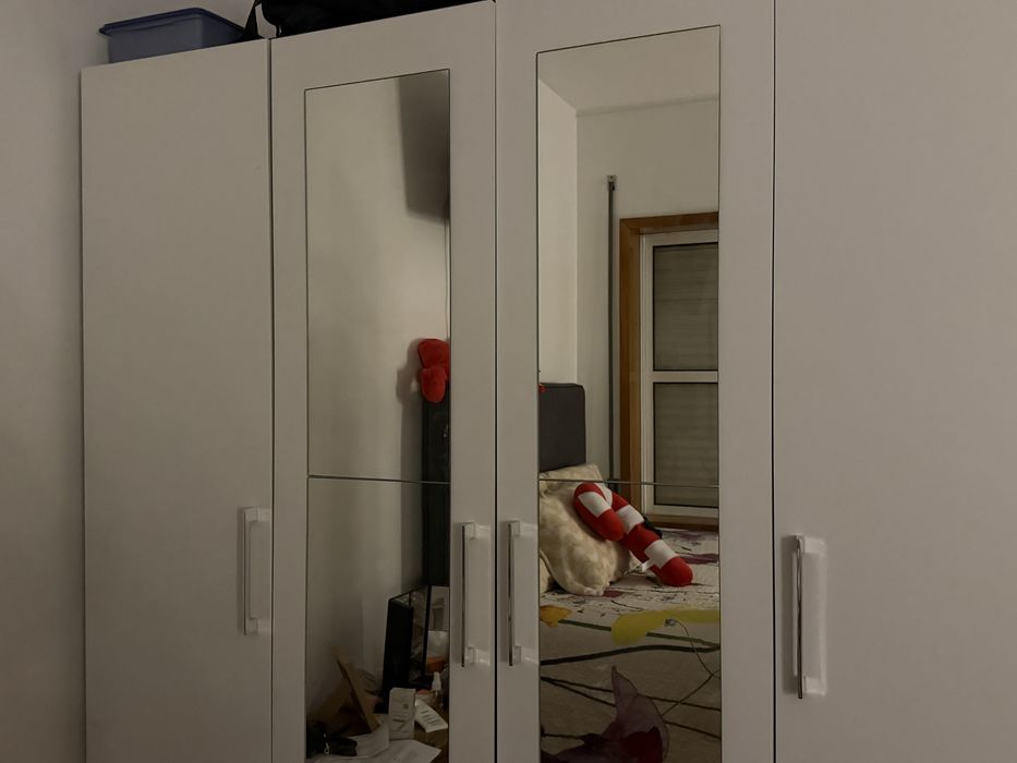 Armário moviflor praticamente novo