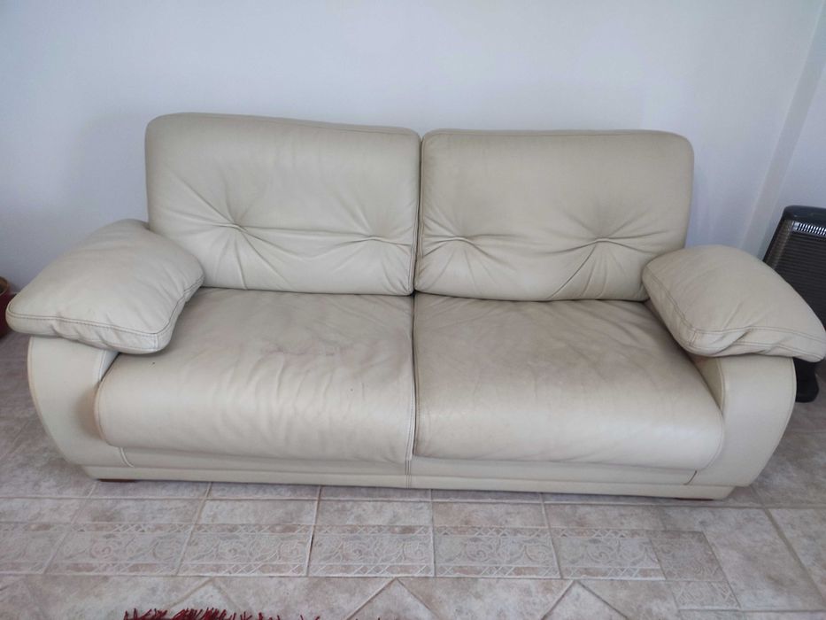 Vende-se sofá em pele
