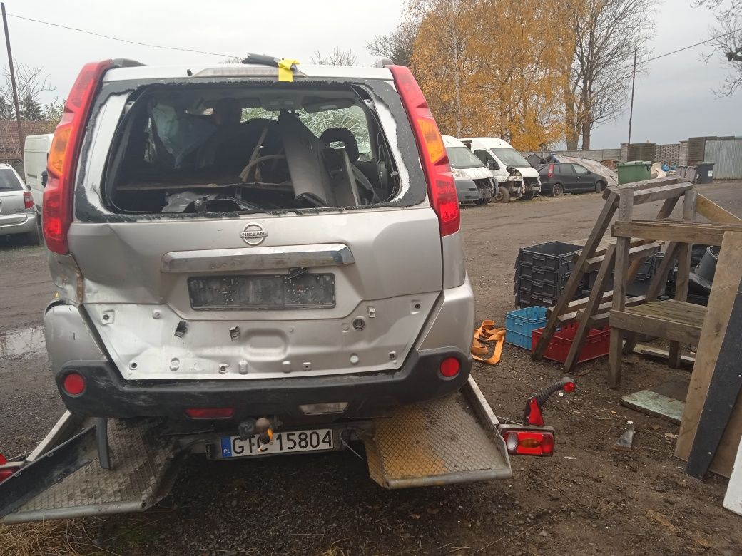 Nissan x-trail 07-013 2.0dci części zamienne
