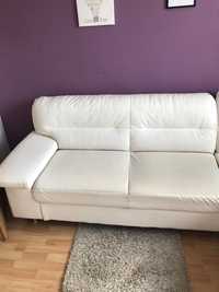 Biala rozsuwana sofa