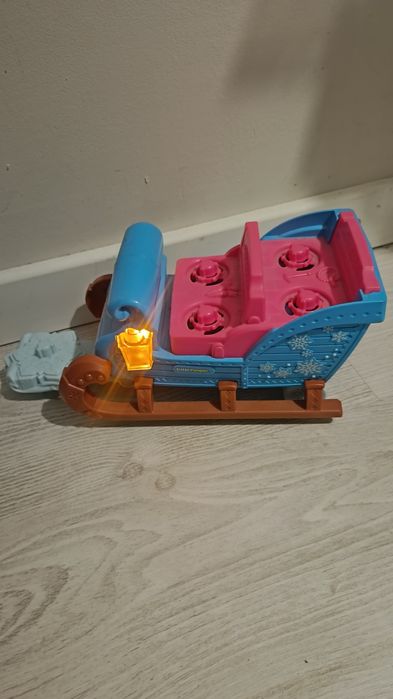 Саники  Fisher-Price Крфстоф крижане серце