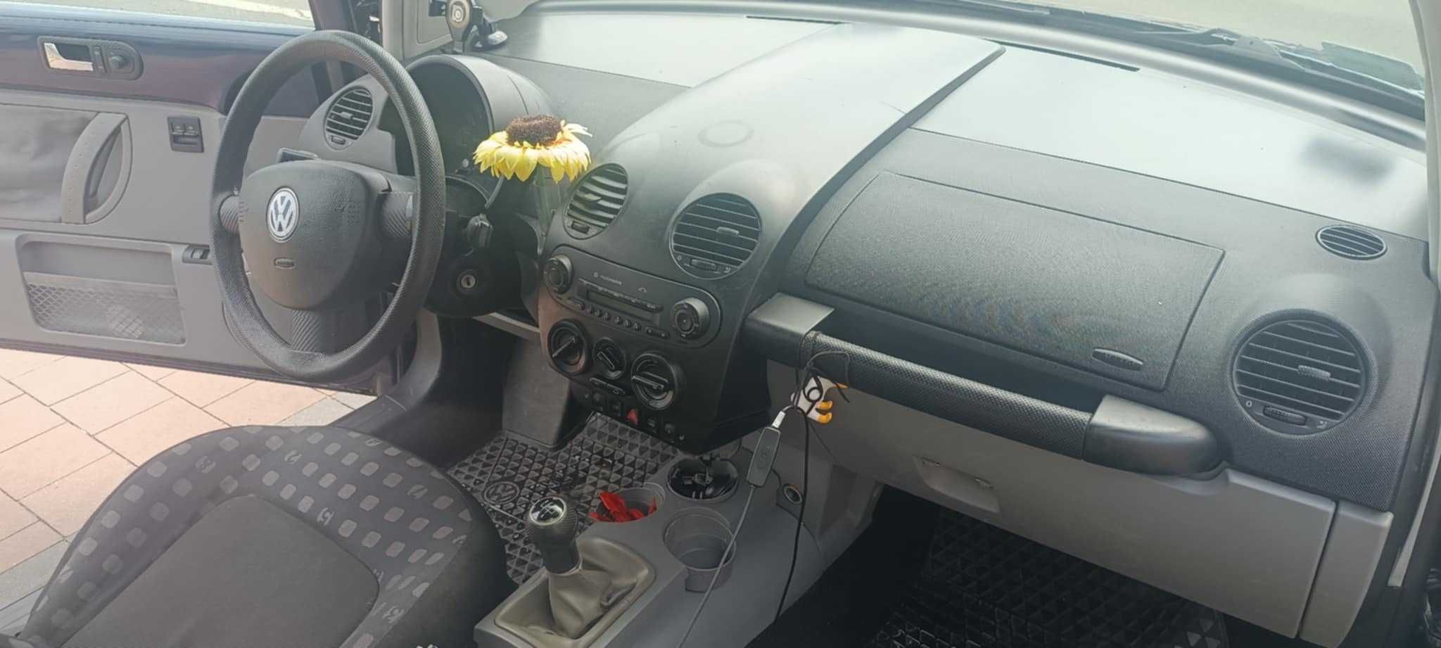 Sprzedam VW NEW BEETLE 2.0 Benzyna 1999r.
