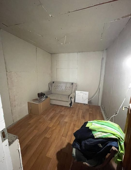 Частина будинку Станишівка біля лікарні