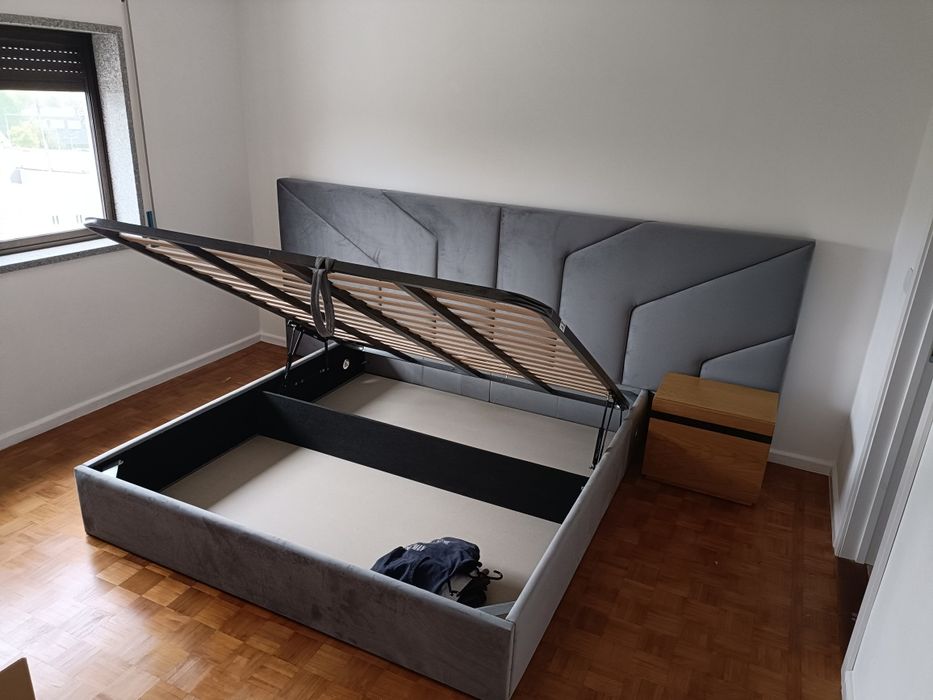 Cama estofada 2x1.80m