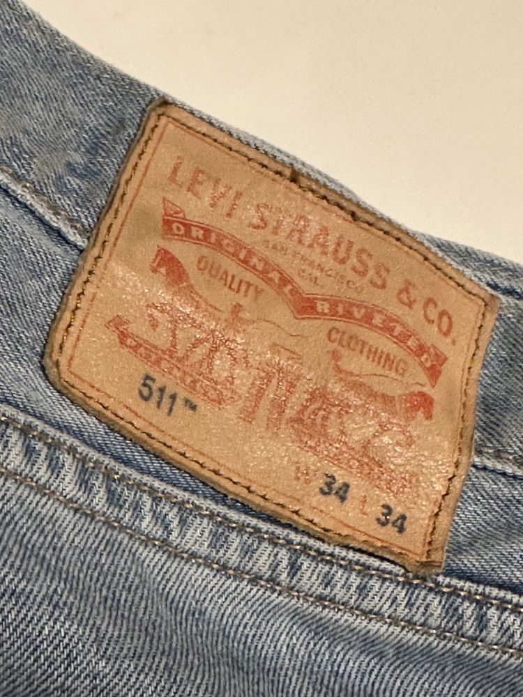 Levis 511 como novas