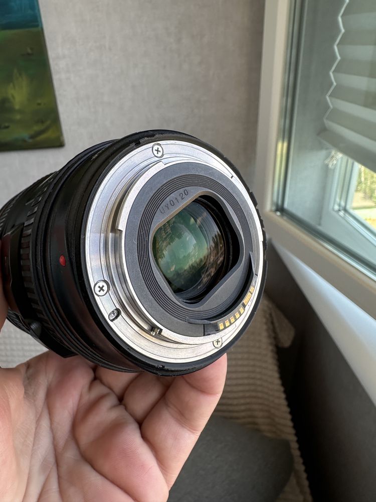 Обьектив Canon 24 105