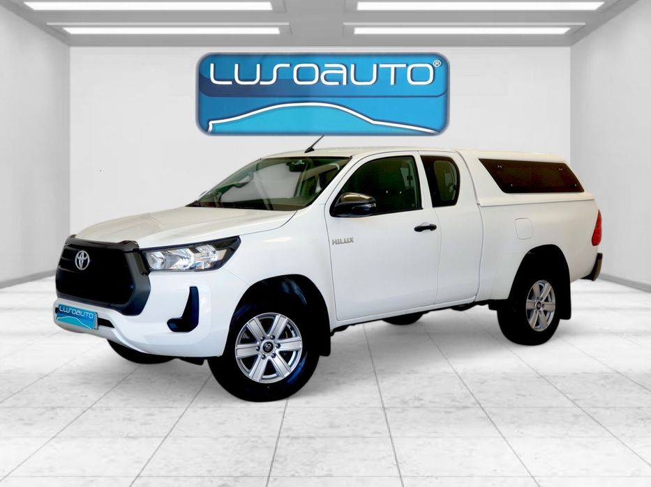 Toyota Hilux 2.4 D-4D 2WD CD