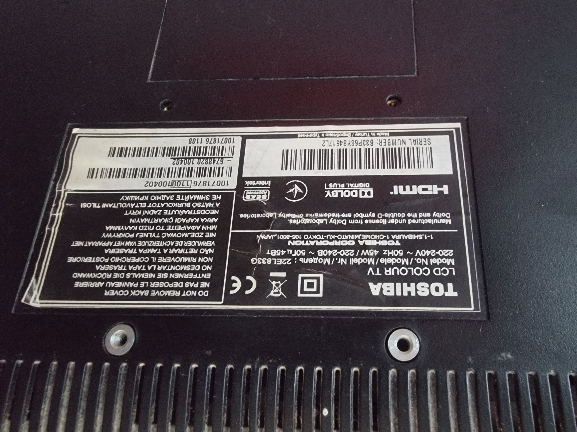 Mały telewizor  LED Toshiba 22 całe