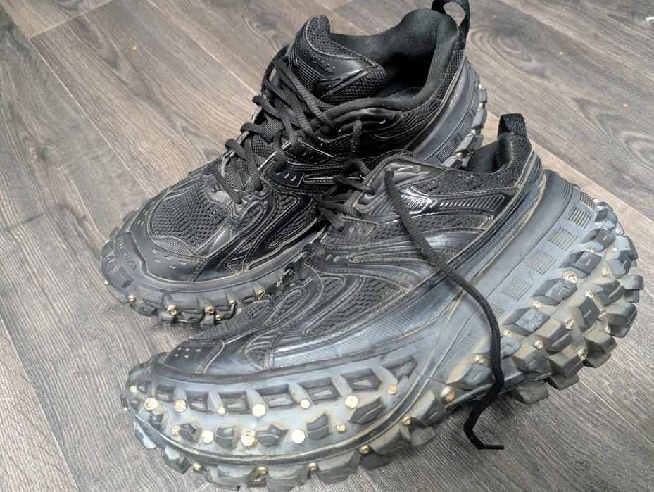 Balenciaga defender piercing