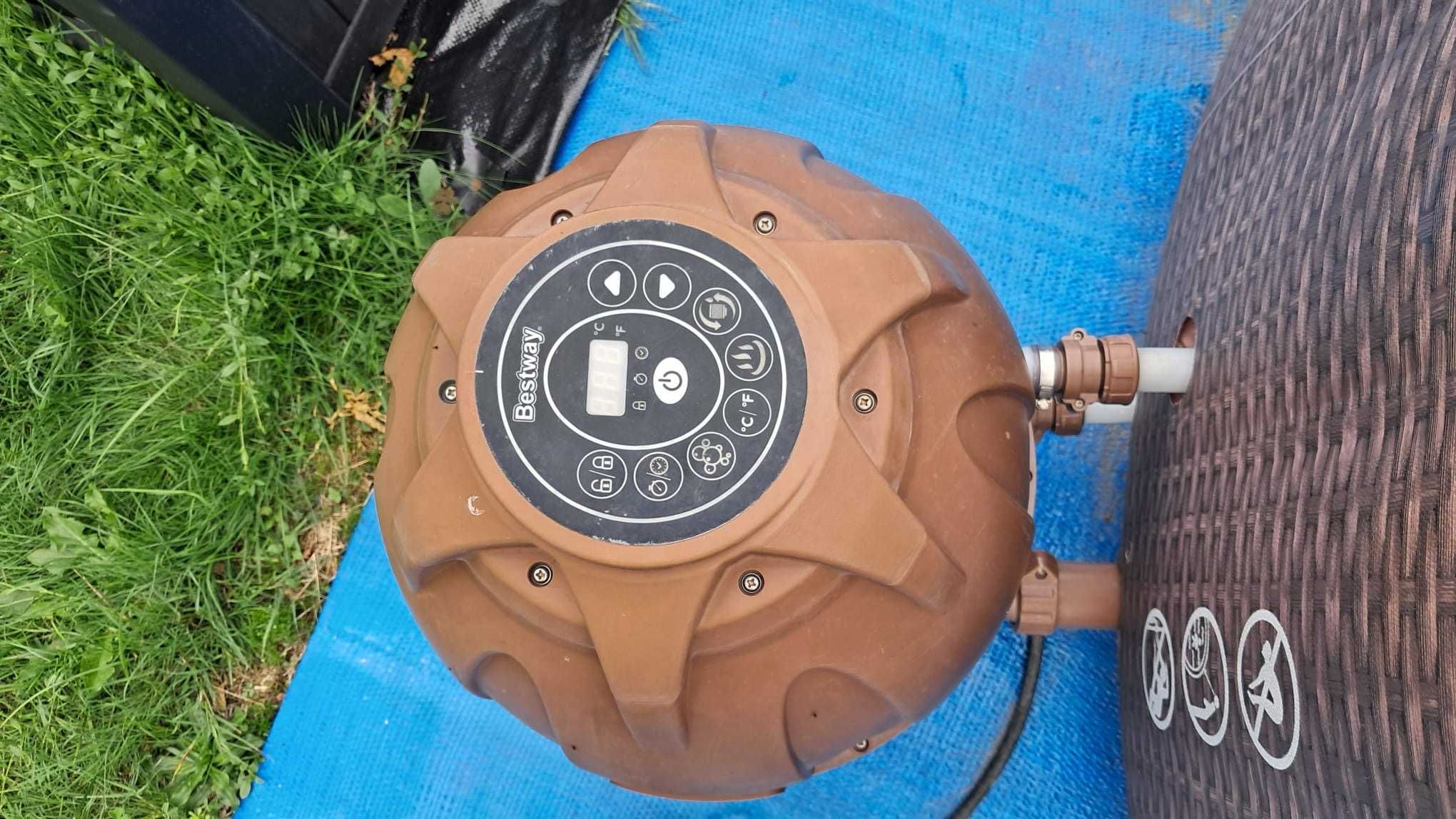 Basen ogrodowy jacuzzi Lay-Z-Spa