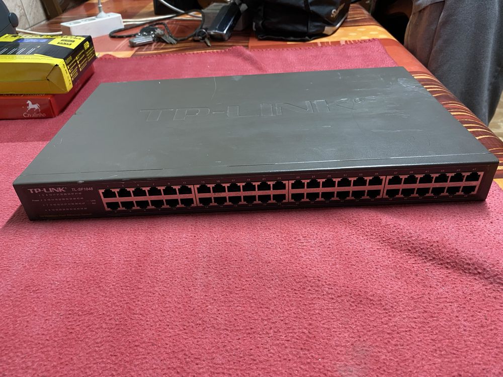 TP-LINK Tl-sf 1048