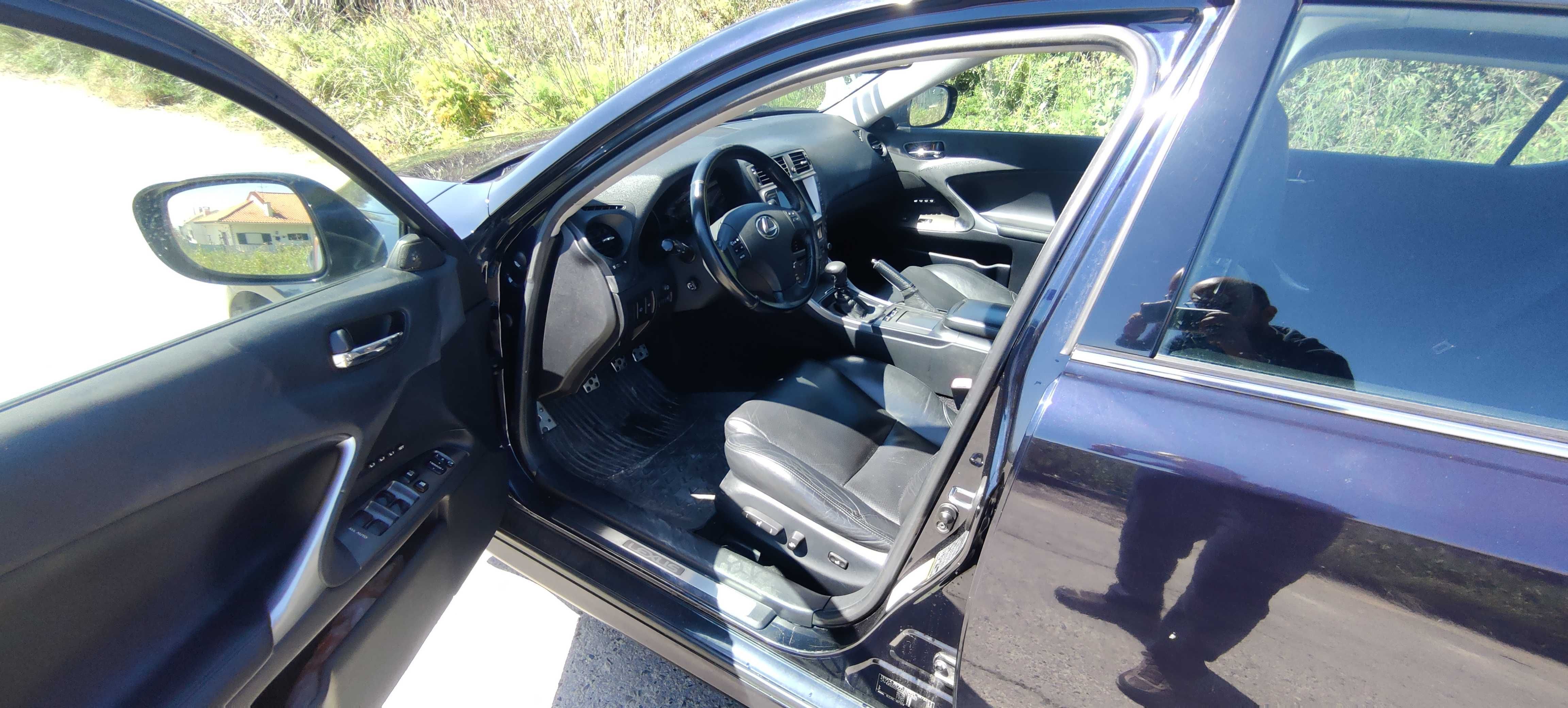 Lexus IS 220D Luxury Full extras