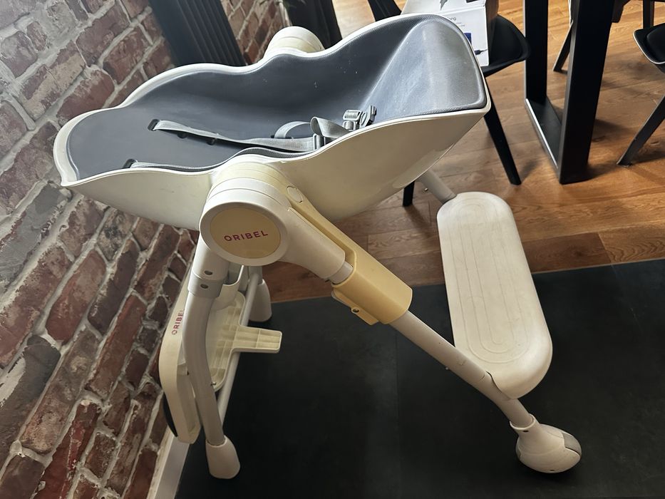 Super wygodne krzeselko do karmienia Oribel