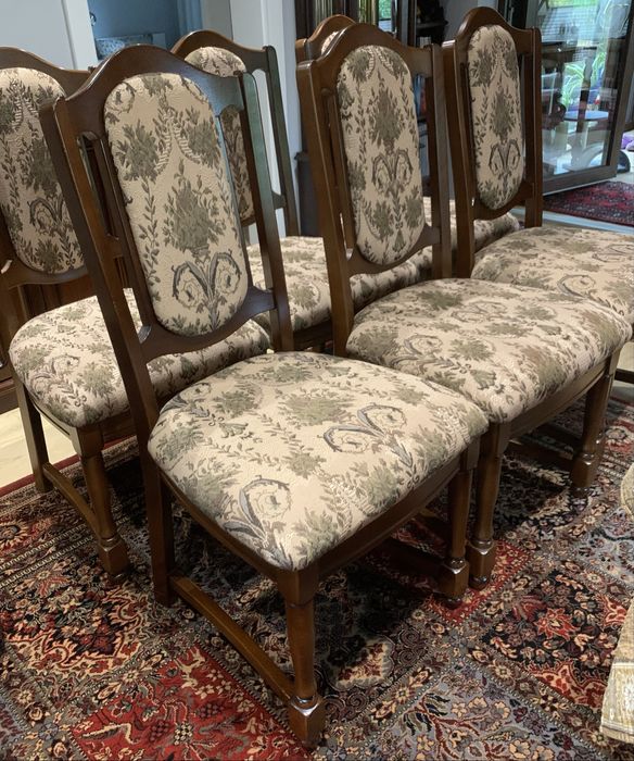 Krzesła stylowe, drewniane tapicerowane
