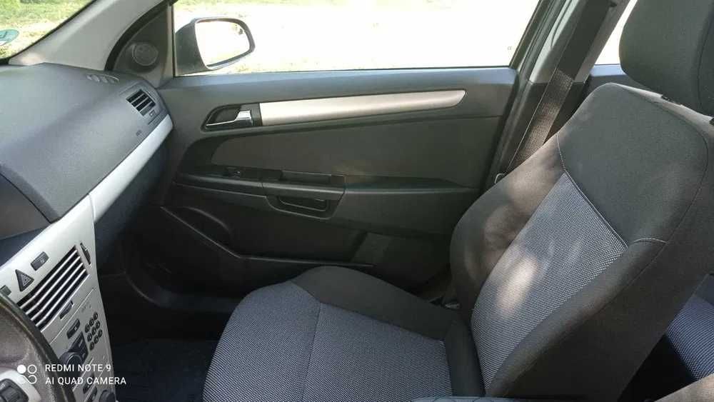 Opel Astra H в отчилчном состоянии