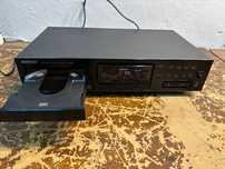 Odtwarzacz CD Kenwood DP - 1020