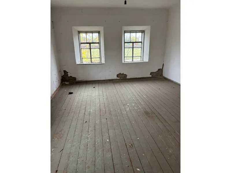 ПРОДАЖ -Група інвентарних об’єктів будинку ветеранів, площею 247,4 м2