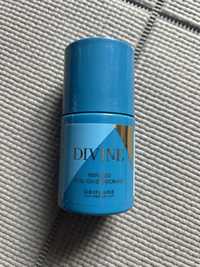 Dezodorant w kulce Divine Oriflame