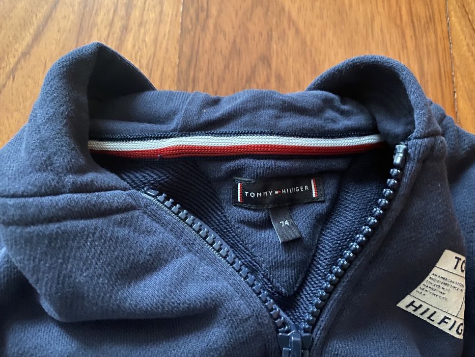 Casaco fecho com carapuço azul menino Tommy Hilfiger 9meses