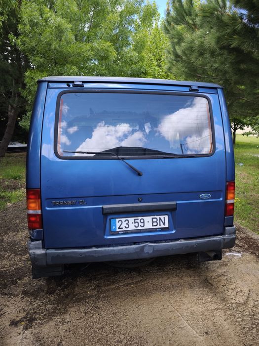 Ford Transit 7 lugares 93