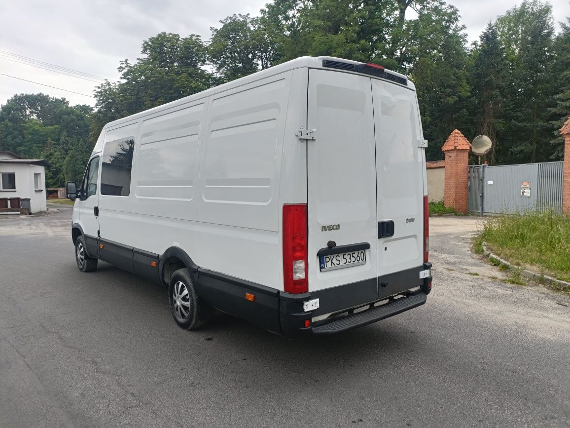 Iveco Daily 2,3 Brygadówka 7 osób/ Mały przebieg/ Salon PL/ Super Stan