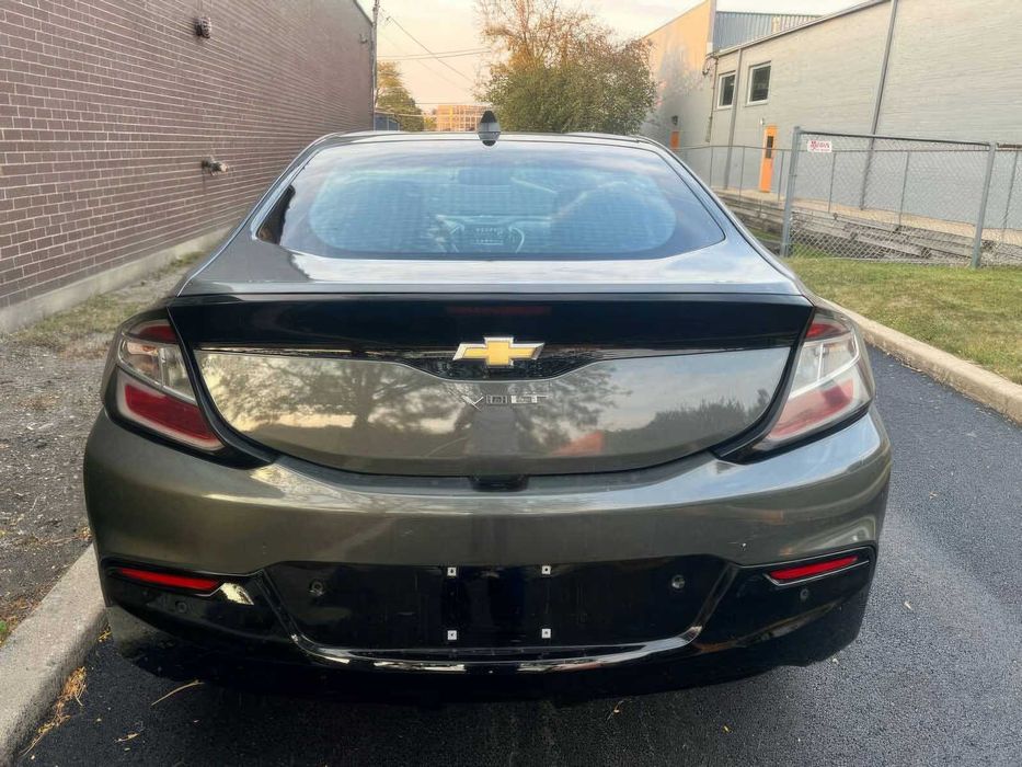Chevrolet Volt Premier      2017