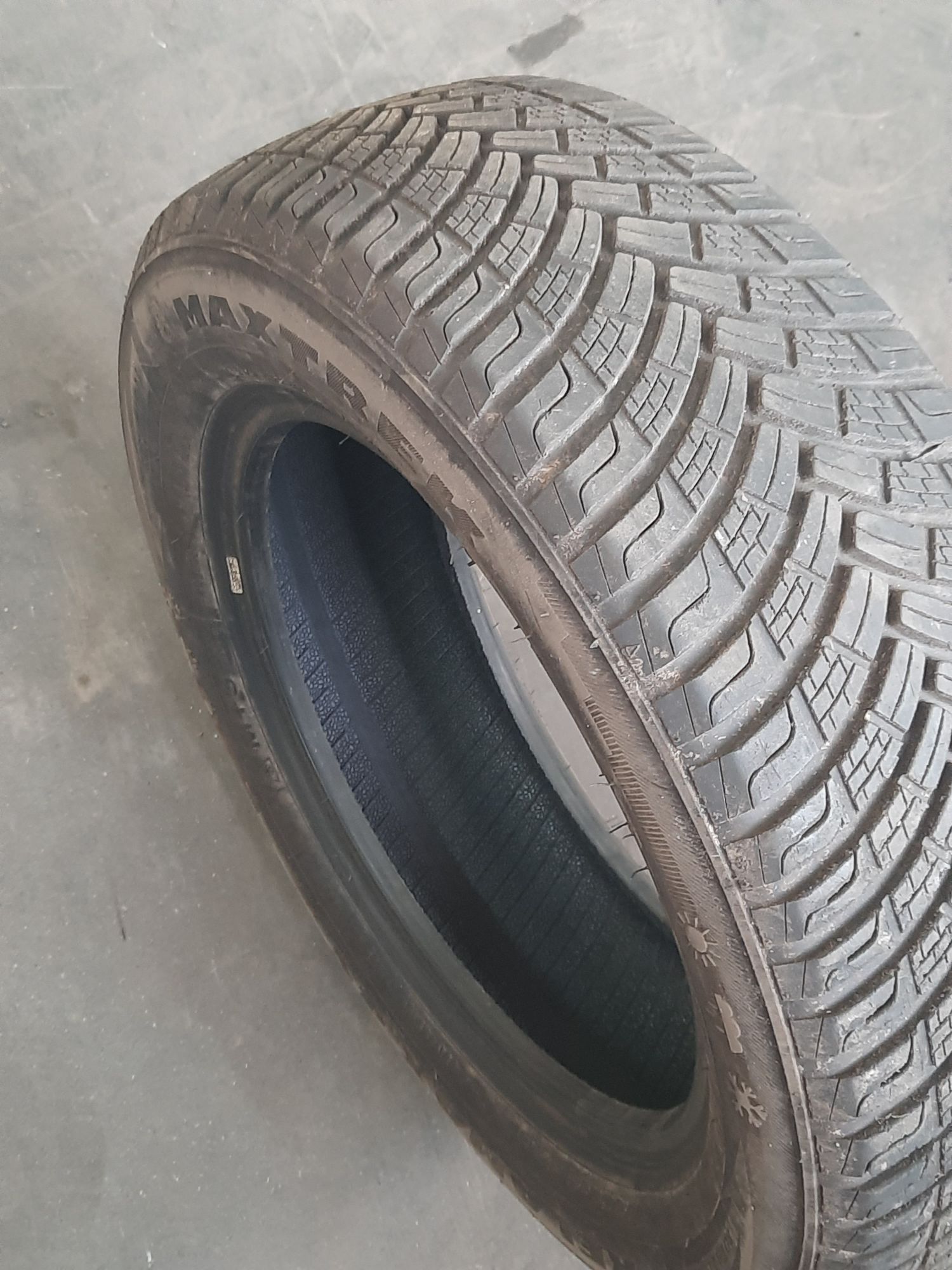 Opona 175/65R14 82H Maxtrek Relamax 4S