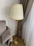 Piękny stylowy abażur do lampy stojącej Retro